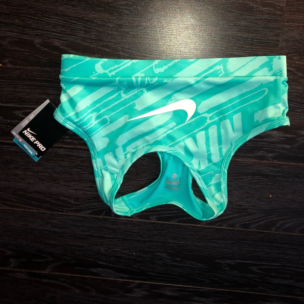 Nike Sports Bra Youth Size
